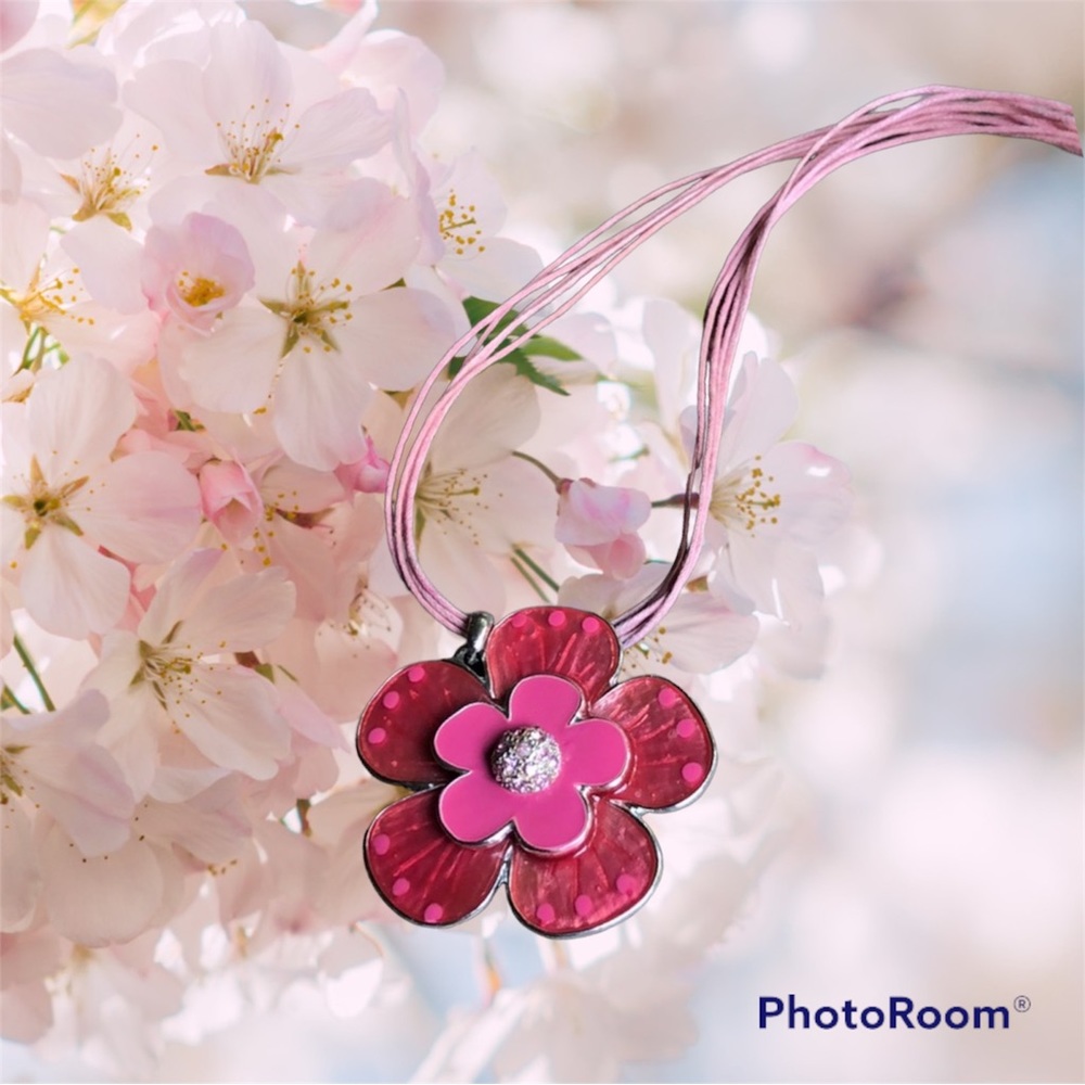 Flower Necklace with rope chain